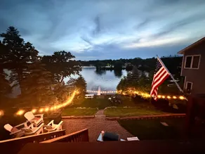 The Cozy Lake House, Dm me ?s Lake Front Property! - Image 5