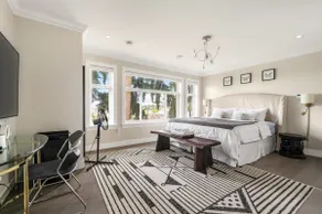 Five-star safe and comfortable AC house - Image 3