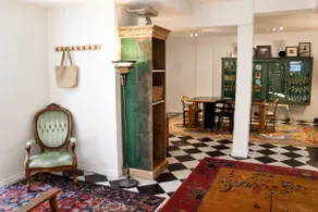 Artist Loft Coach House Kensington Market—Parking - Image 5