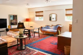 Artist Loft Coach House Kensington Market—Parking - Image 2