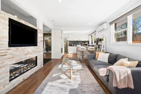 Serenity-DoubleSpa-GasLogFire-Outstanding Location - Image 3