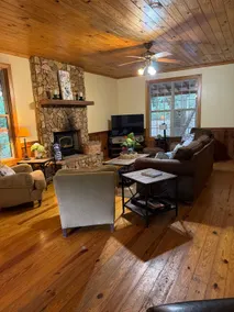 Entire house- Falcon's Nest - Image 5