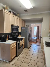 Townhouse on the lake - Image 3