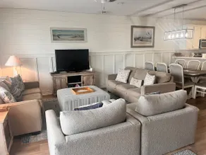 ‘Off The Deck’ Newly Renovated Ocean View Property - Image 5