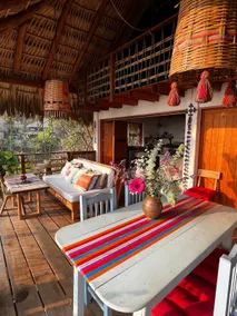 The Iguana Cabin. - Image 2