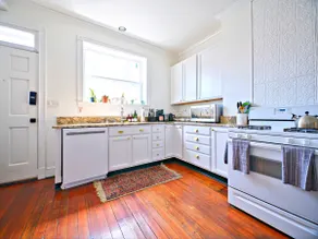 Mid-Century Rowhome steps to Patterson Park - Image 5
