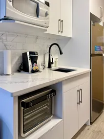 Upgraded! Modern Hotel Room W Heated Parking, AC - Image 5