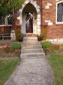 Zen Home • 3 BR • Sleeps 6 • Minutes to Downtown - Image 4