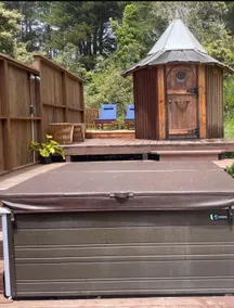 Sea View Sanctuary Hot Tub, Sauna, on sunny acres. - Image 4