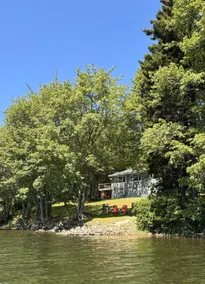 Noah’s private three bedroom lakefront cottage. - Image 2