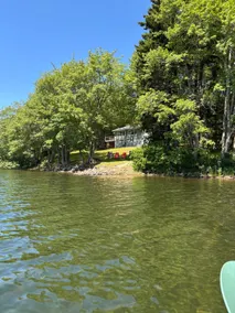 Noah’s private three bedroom lakefront cottage. - Image 4