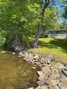 Noah’s private three bedroom lakefront cottage. - Image 5