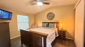 Foothills home 3 bed/ 1.5 bath/RV & Boat Parking - Image 2