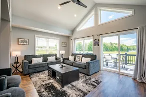 Scenic Dog Friendly Stay w/ Hot Tub & Fire Pit - Image 2