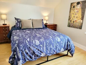 Downtown House with Relaxing Spa & Cozy Fireplace! - Image 3