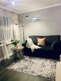 Centrally Located a Home from Home - Free Parking - Image 2