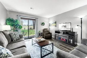 Walk in Golf Condo/Htd Pool/Hot Tub/Lake Access! - Image 3