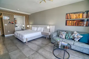 Ocean Drive Apartm Roof top pool Beach access C406 - Image 2