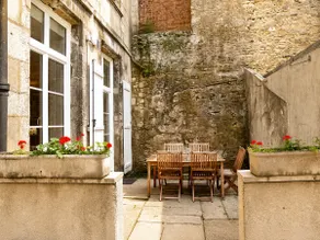 Suite - COSY FLAT Private Sauna Centre Senlis - Image 2