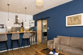 Suite - COSY FLAT Private Sauna Centre Senlis - Image 5