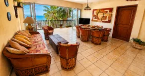 Spectacular views of the bay + Pool + Parking - Image 3