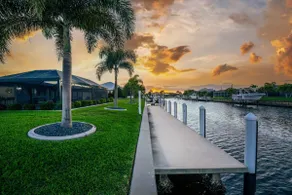 Waterfront Escape Heated Saltwater Pool|Dock&Kayaks - Image 5