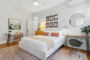 9 Windows, Walk to Everything, Free Parking - Image 3