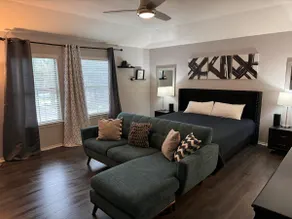 Home Away From Home w/ Pool (4 King Beds) - Image 5