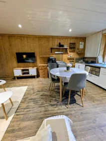Marius' Refuge - Peddler's Home - Image 5