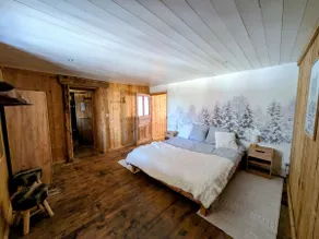 Marius' Refuge - Peddler's Home - Image 4