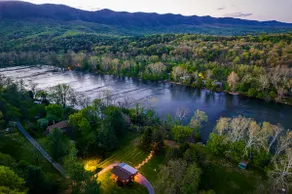 Peaceful River Retreat | Kayaks, Hot Tub, Fire Pit - Image 2
