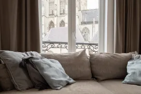 Charming apartment in 'historic heart' of Antwerp - Image 2