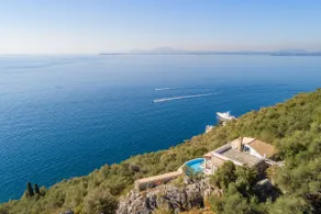 House On The Rocks - Image 4