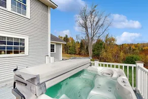 4BR Mountainview: Dog Friendly, Hot Tub & Views - Image 2