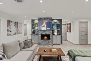 The DREAM House • World Cup • Fire Pit • Sleeps 8 - Image 5