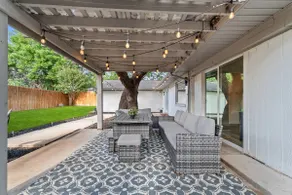 The DREAM House • World Cup • Fire Pit • Sleeps 8 - Image 4
