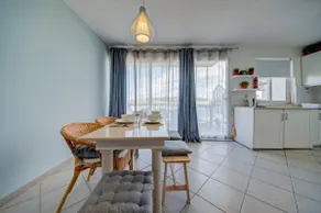 Seafront Apt | Mellieħa Bay | Sleep 5 - Image 4