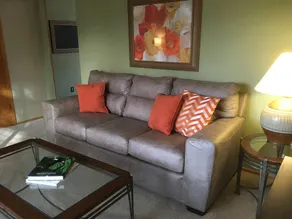 Keen On Clean & Tidy! 2 Bedrooms w/Great Amenities - Image 2