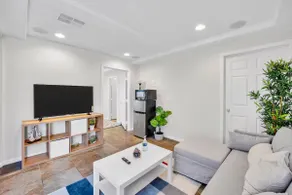Sweet 1B1B｜Bath Tub | 4K Smart TVs | Near Strip - Image 2