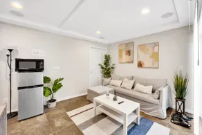 Sweet 1B1B｜Bath Tub | 4K Smart TVs | Near Strip - Image 3