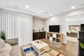 Sweet 1B1B｜Bath Tub | 4K Smart TVs | Near Strip - Image 4