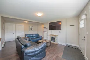 Newly renovated with Lakeviews, big yard, minutes to Silver Star/Golf/Wineries. - Image 5