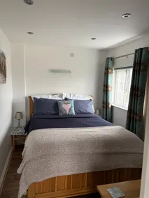 Private Self-catered 2 Bedroom Annex & Summerhouse - Image 5