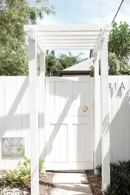 Close to Beach and National Park walks. - Image 3