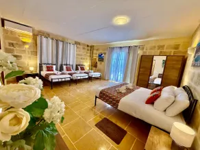Lonza Gharb Farmhouse - Image 4