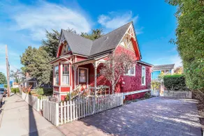 3812 Little House - Image 3