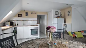 CastleView – 4 people – Private parking, Train station, 2nd floor - Image 2