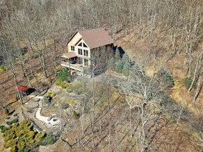 Sky High Cabin: 4BR, sleeps 10 in NC! - Image 5