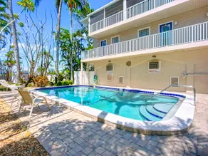 Steps to the beach! Condo with pool at The Terrace - Image 2