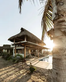 Aldea Lulá' house with private beach - Image 3